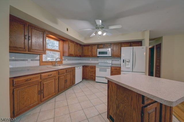 1316 Alps Rd, Wayne Twp., NJ 07470