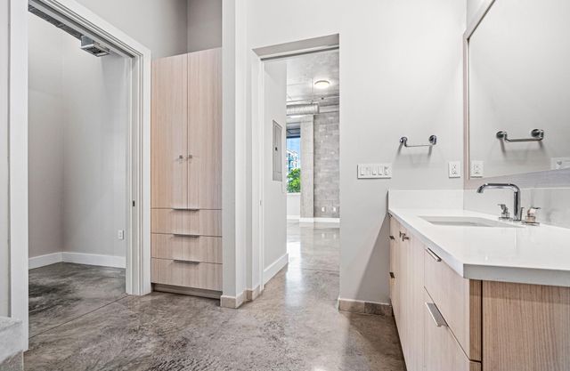 445 Andrews Avenue 202, Fort Lauderdale, FL 33301