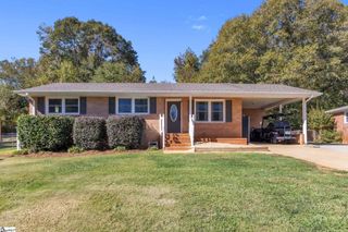 8 Melody Lane, Greenville, SC 29617