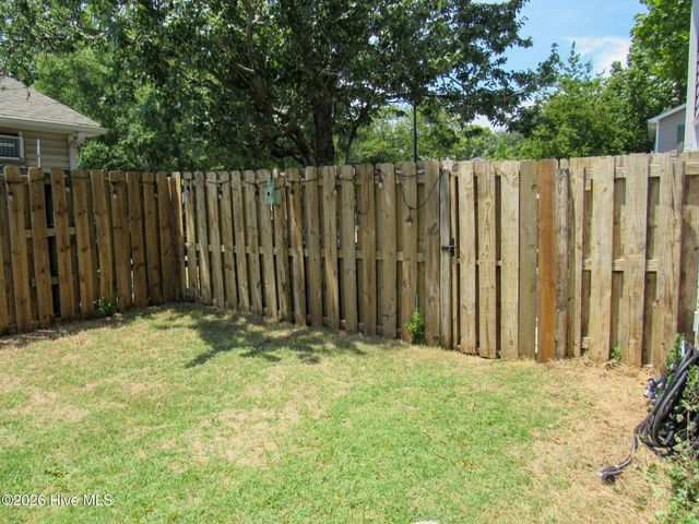 2260 Adams Street, Wilmington, NC 28401