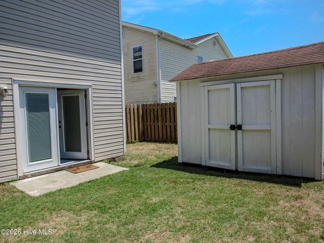 2260 Adams Street, Wilmington, NC 28401