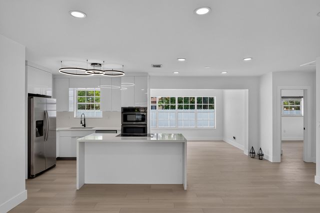 2701 DE SOTO Drive, Miramar, FL 33023