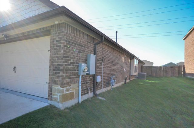 5632 Sabbia DR, Round Rock, TX 78665