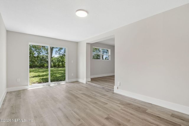 6712 HARLOW Boulevard, Jacksonville, FL 32210