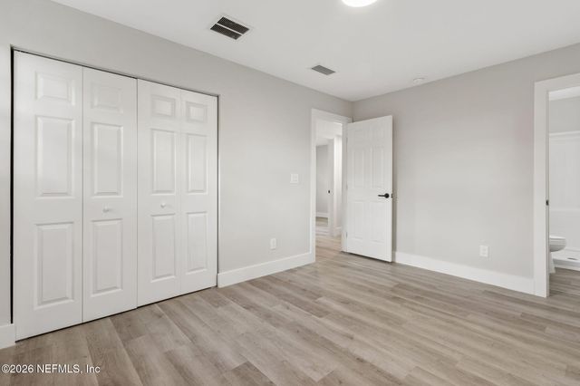 6712 HARLOW Boulevard, Jacksonville, FL 32210