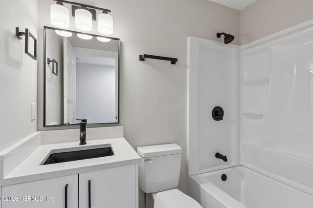 6712 HARLOW Boulevard, Jacksonville, FL 32210