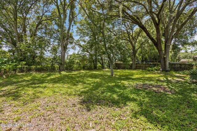 6712 HARLOW Boulevard, Jacksonville, FL 32210