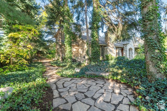 2415 E KARREN ST, Holladay, UT 84124