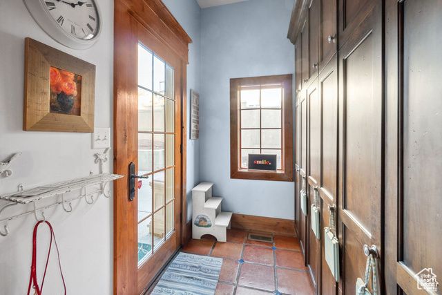 2415 E KARREN ST, Holladay, UT 84124