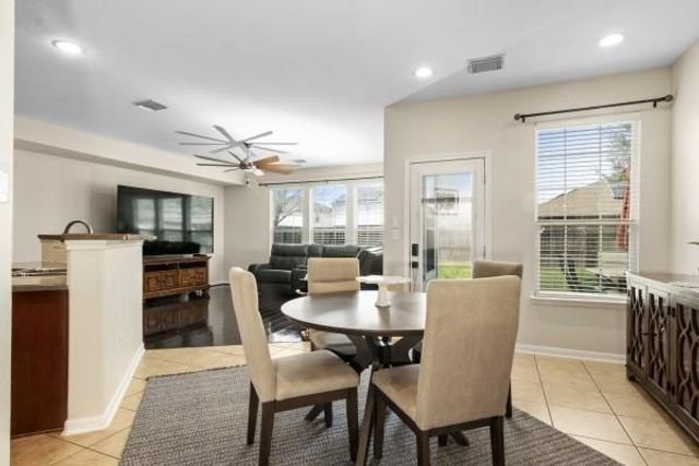 3727 Norwood Glen Lane, Friendswood, TX 77546