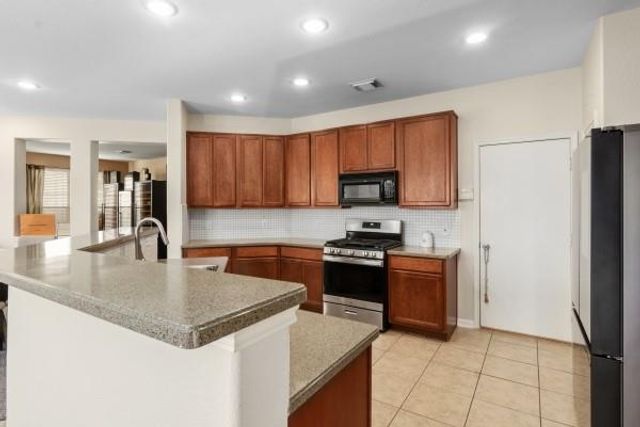 3727 Norwood Glen Lane, Friendswood, TX 77546