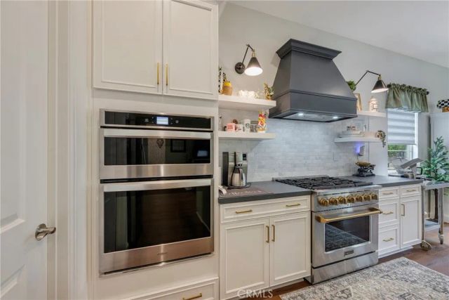 24590 Crestley Drive, Corona, CA 92883