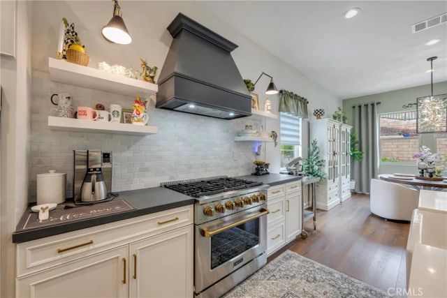 24590 Crestley Drive, Corona, CA 92883