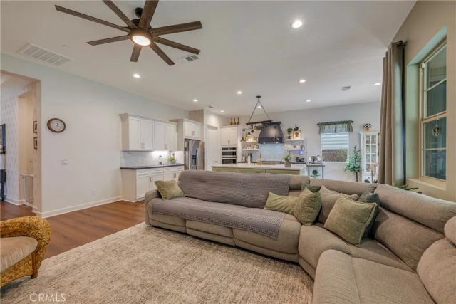 24590 Crestley Drive, Corona, CA 92883