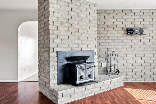 1904 Radiance Drive, Bakersfield, CA 93304