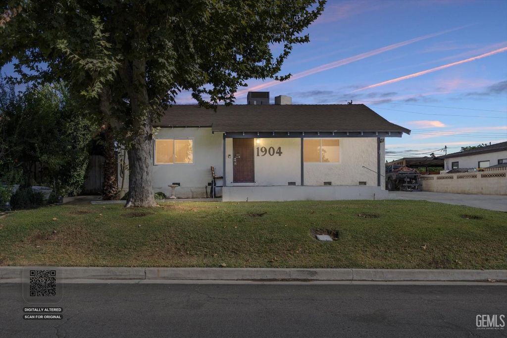 1904 Radiance Drive, Bakersfield, CA 93304