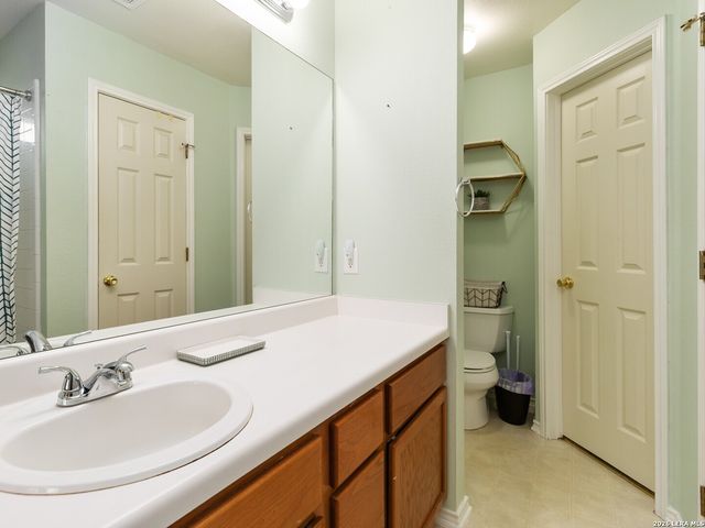 9107 LAGUNA HLS, Selma, TX 78154