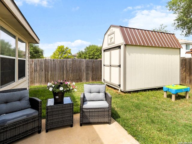 9107 LAGUNA HLS, Selma, TX 78154