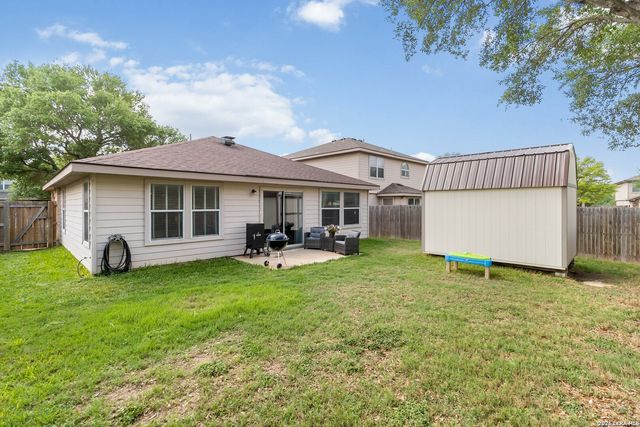 9107 LAGUNA HLS, Selma, TX 78154