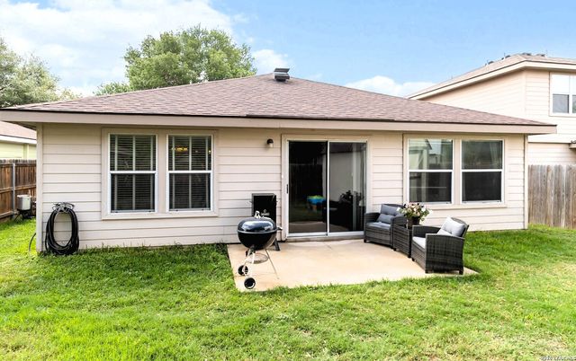 9107 LAGUNA HLS, Selma, TX 78154