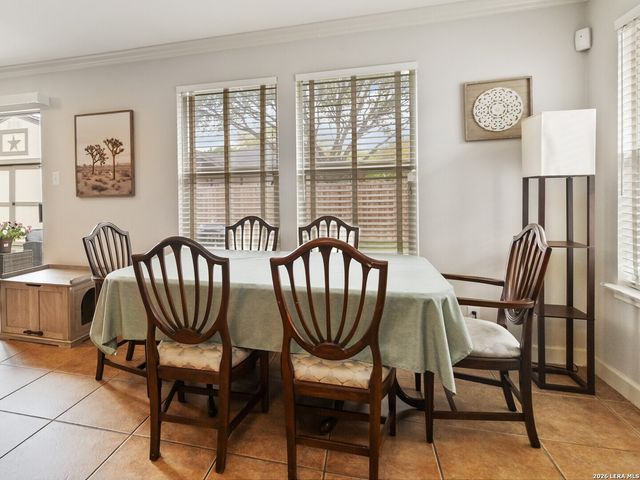 9107 LAGUNA HLS, Selma, TX 78154