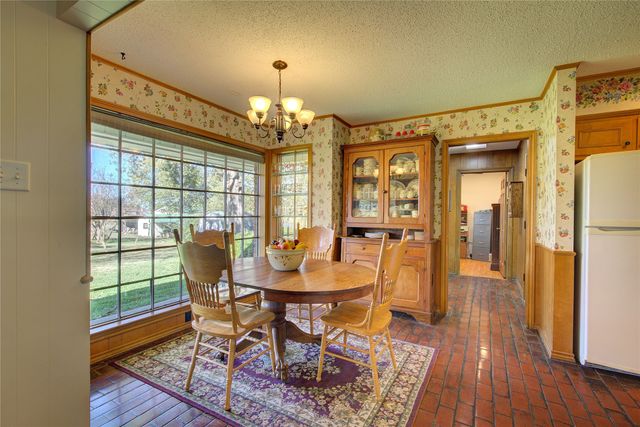 121 Lewis Street, Sulphur Springs, TX 75482