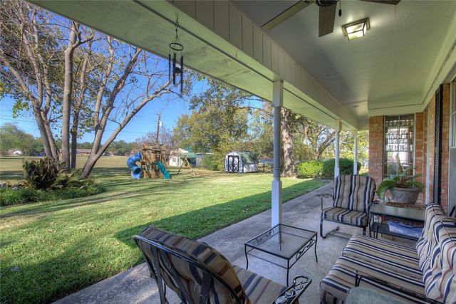 121 Lewis Street, Sulphur Springs, TX 75482