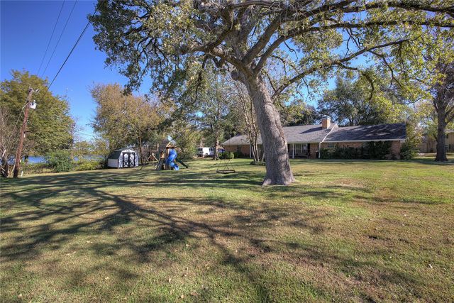 121 Lewis Street, Sulphur Springs, TX 75482
