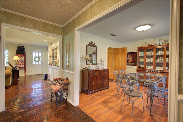 121 Lewis Street, Sulphur Springs, TX 75482