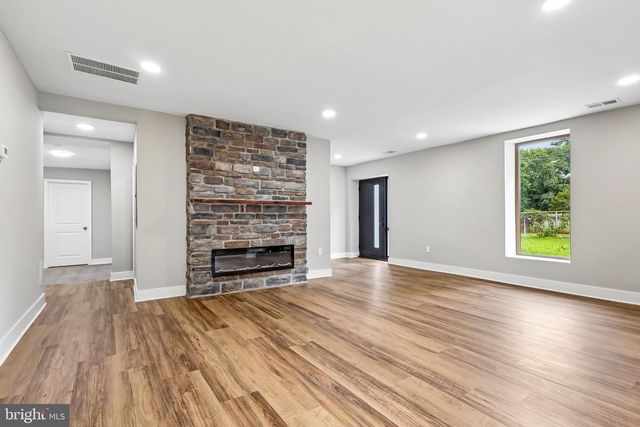 1509 VENICE AVE, Bristol, PA 19007