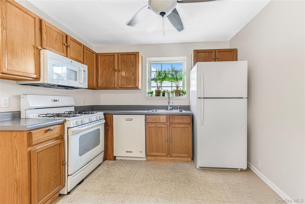 239 Mary Lou Avenue, Yonkers, NY 10703 — photo 5