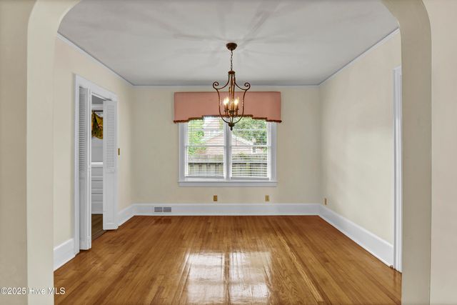 6 Keaton Avenue, Wilmington, NC 28403