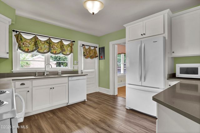 6 Keaton Avenue, Wilmington, NC 28403