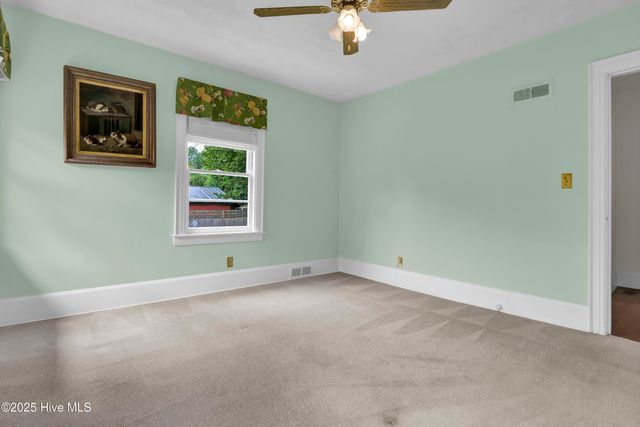 6 Keaton Avenue, Wilmington, NC 28403