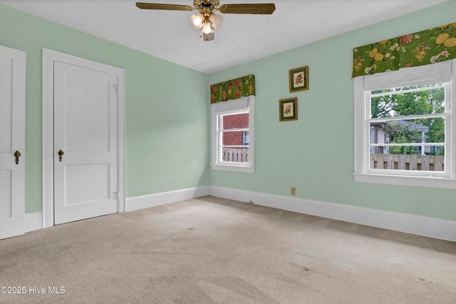 6 Keaton Avenue, Wilmington, NC 28403