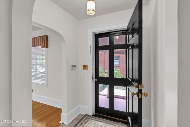 6 Keaton Avenue, Wilmington, NC 28403