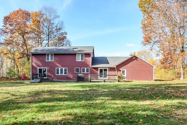 2 Sawmill Cir, Charlton, MA 01507