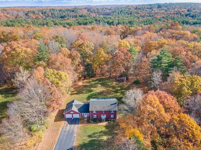 2 Sawmill Cir, Charlton, MA 01507