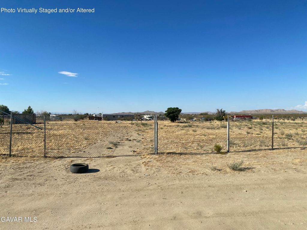 Vic Avenue T12 116 Ste Street, Pearblossom, CA 93553