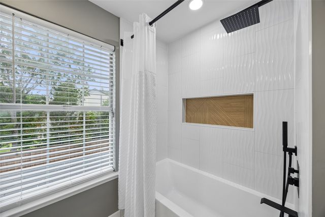 4321 Bradford Drive, Grapevine, TX 76051