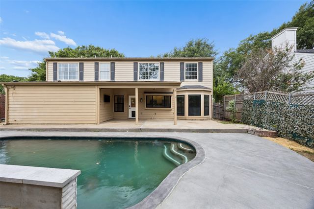 4321 Bradford Drive, Grapevine, TX 76051