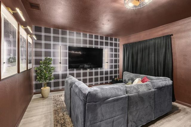 1605 Greyson DR, Round Rock, TX 78664