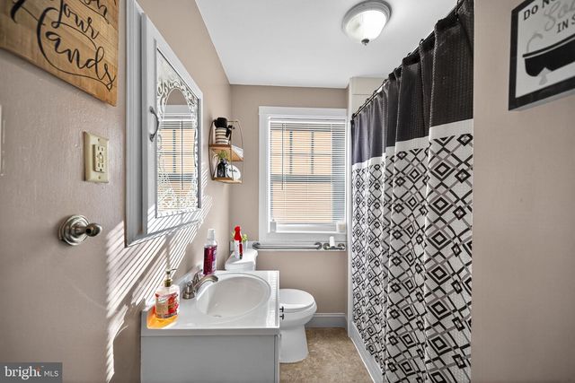 823 OCEAN AVE, Lancaster, PA 17603