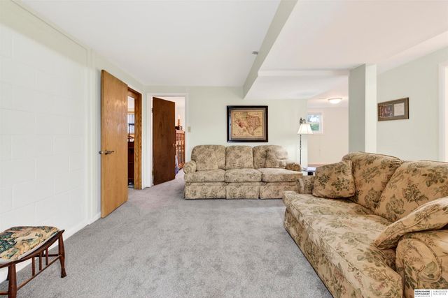 1220 Bellaire Boulevard, Bellevue, NE 68005