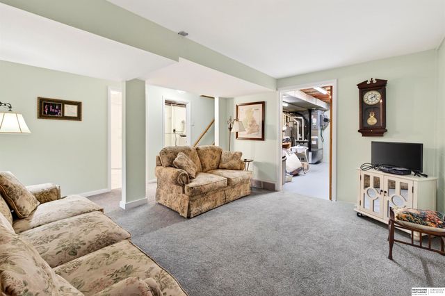 1220 Bellaire Boulevard, Bellevue, NE 68005