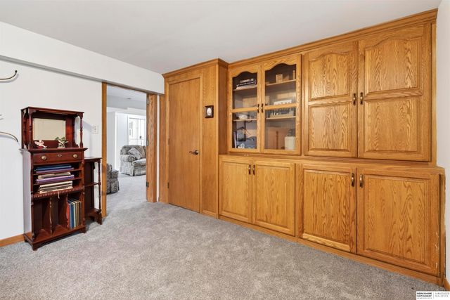 1220 Bellaire Boulevard, Bellevue, NE 68005