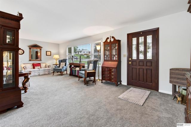 1220 Bellaire Boulevard, Bellevue, NE 68005