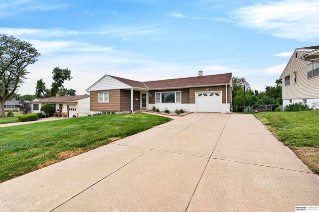 1220 Bellaire Boulevard, Bellevue, NE 68005