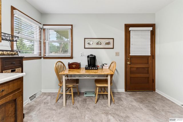 1220 Bellaire Boulevard, Bellevue, NE 68005