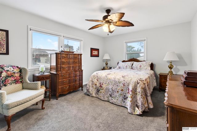 1220 Bellaire Boulevard, Bellevue, NE 68005